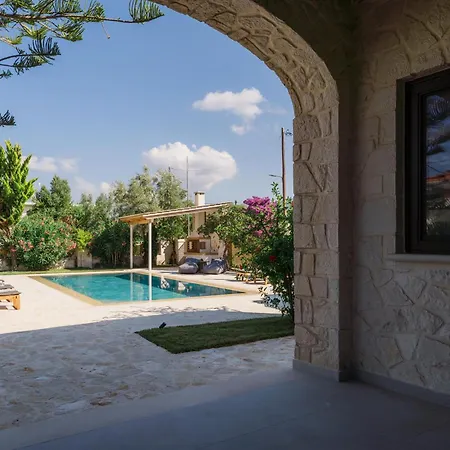 Jacomo Private Villa *